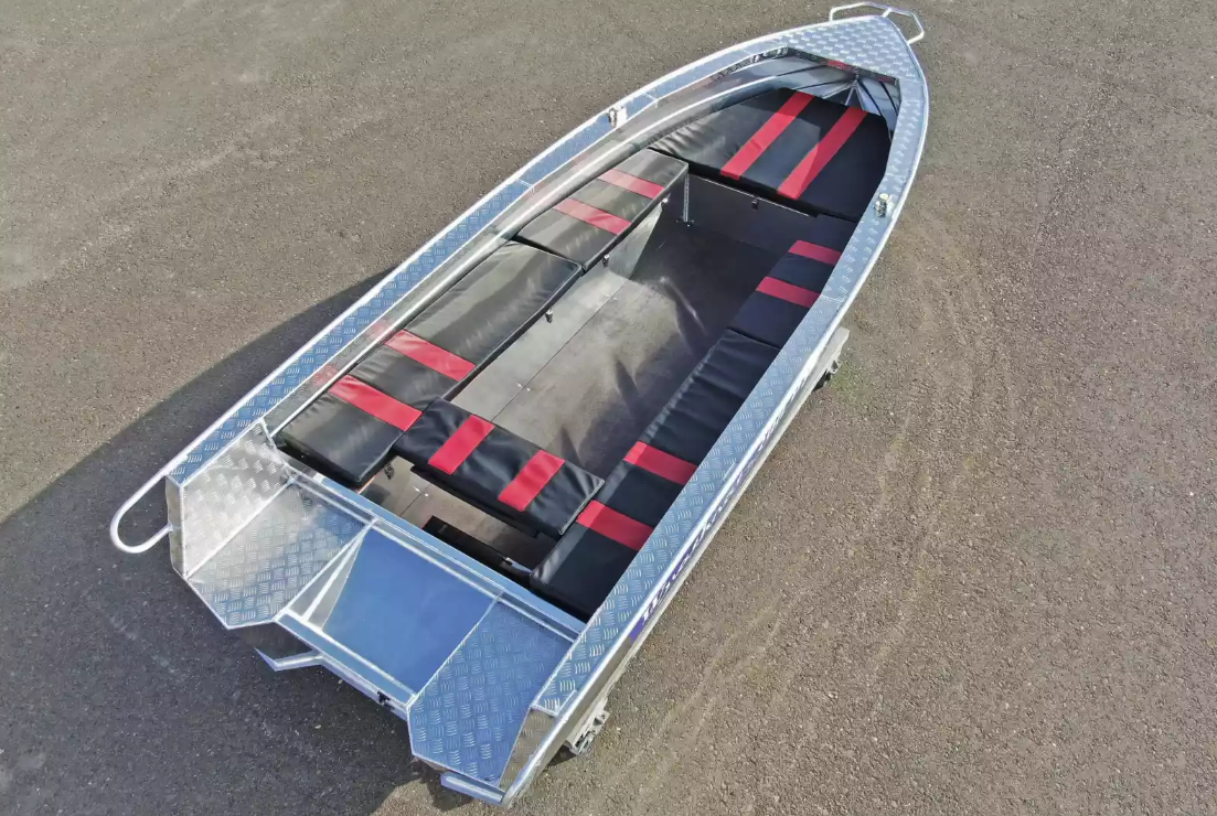 Алюминиевая лодка Wyatboat-390РМ увеличенный борт в Мытищах