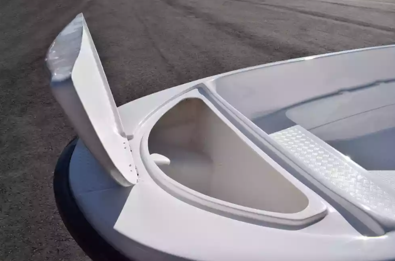 Стеклопластиковая лодка Пингвин (тримаран) в Мытищах