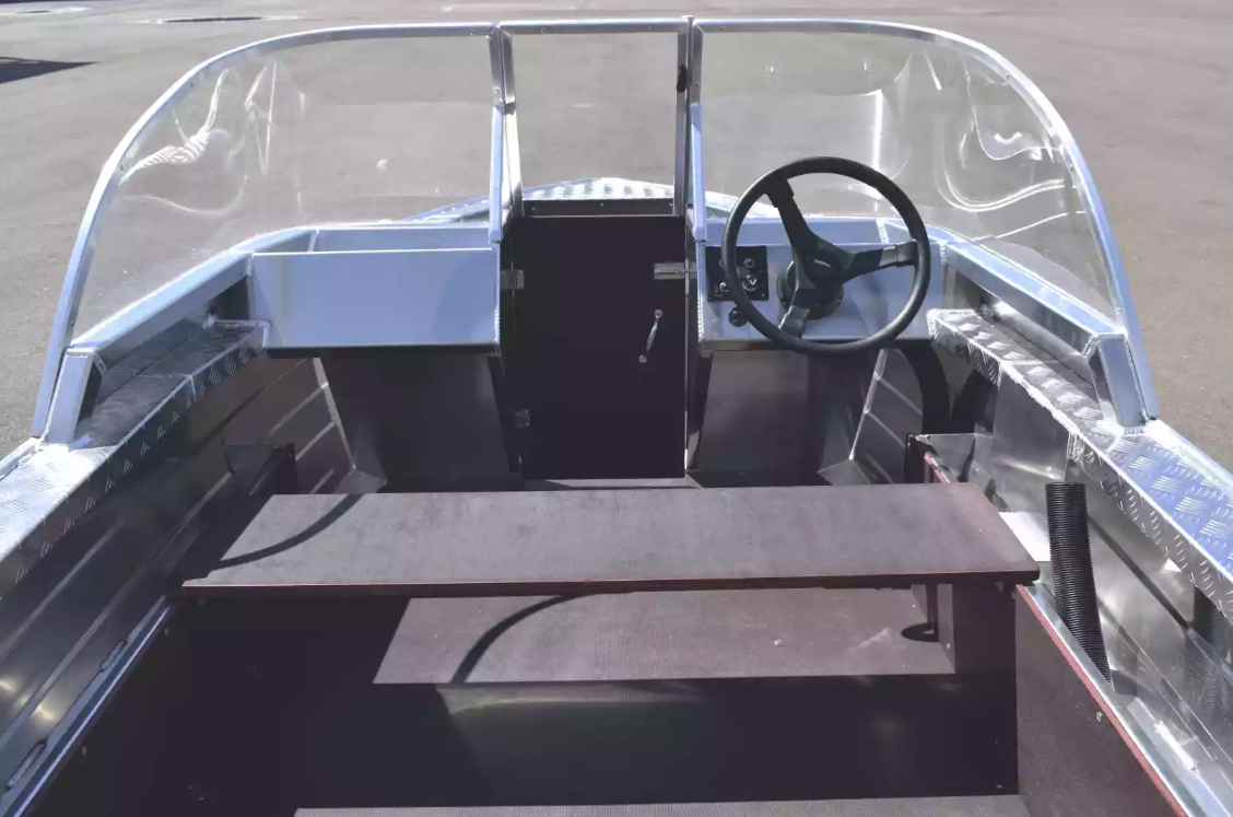 Алюминиевая лодка Wyatboat-390 DCM в Мытищах