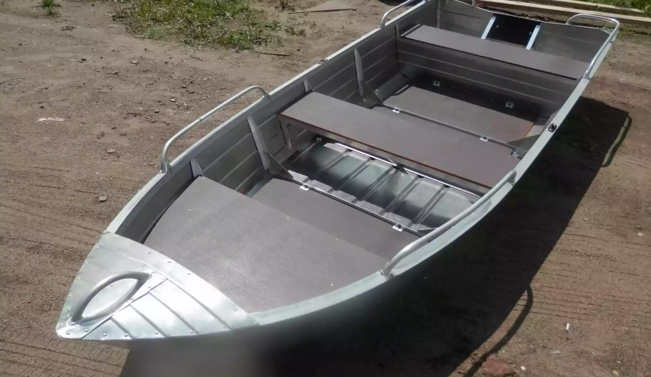 Алюминиевая лодка Вятка-Профи 32 в Мытищах