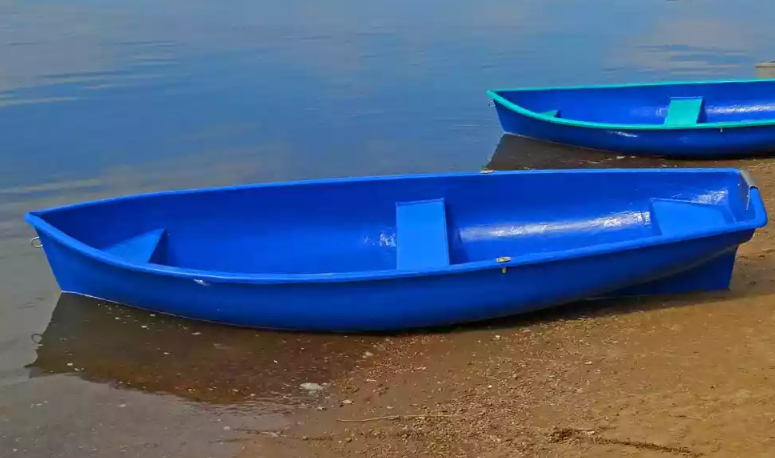 Стеклопластиковая лодка Омуль в Мытищах