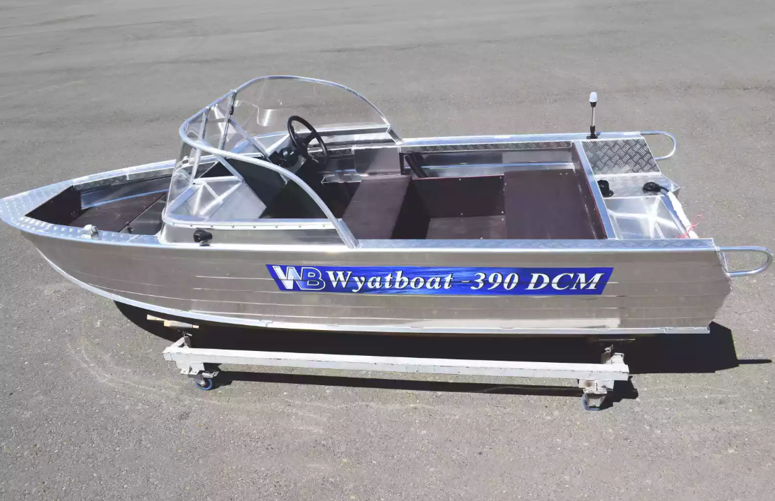 Алюминиевая лодка Wyatboat-390 DCM в Мытищах