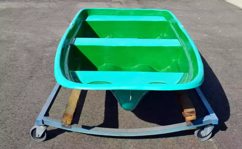 Стеклопластиковая лодка Старт (тримаран) в Мытищах