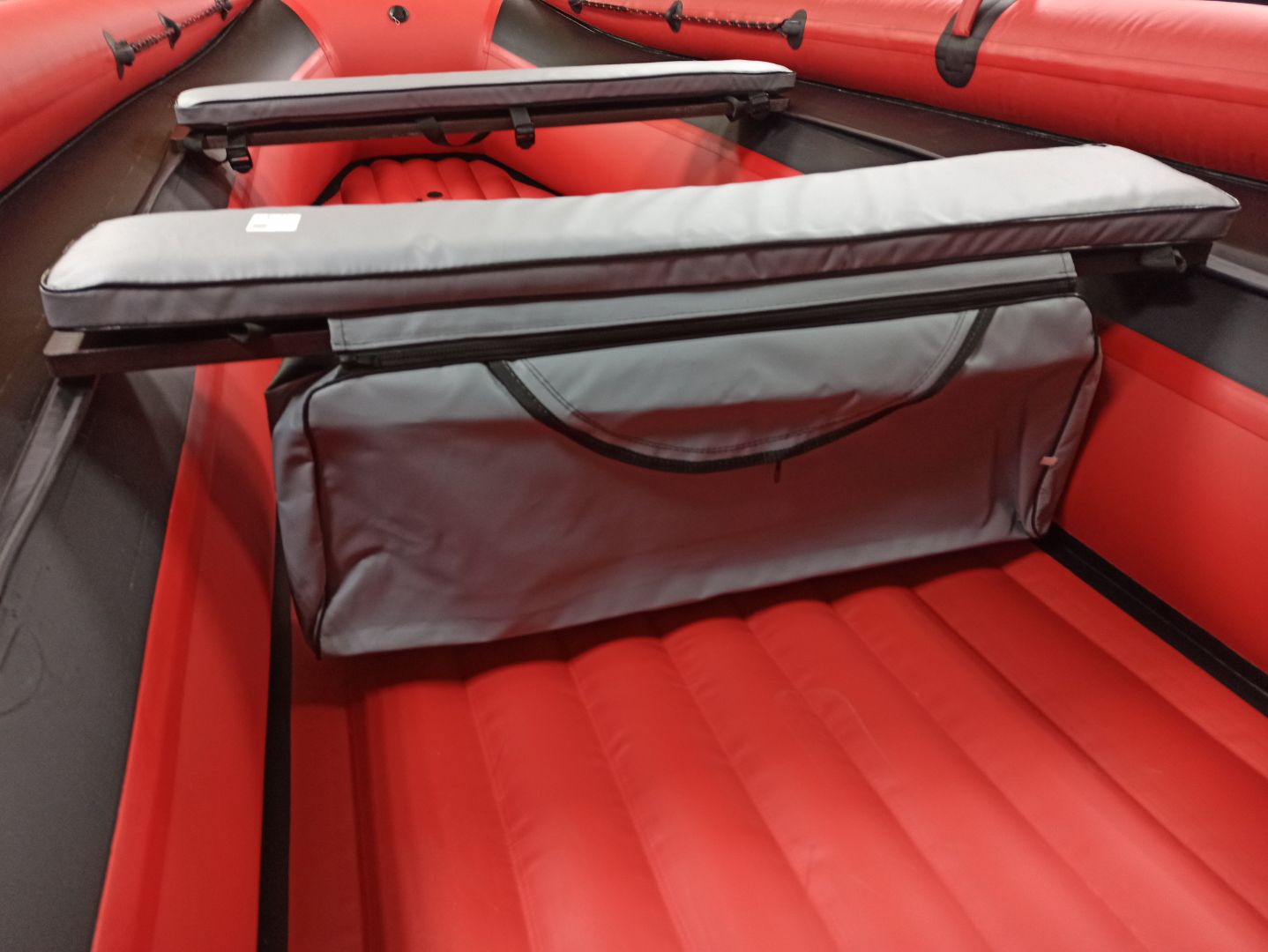 КОМПЛЕКТ МЯГКИХ НАКЛАДОК С СУМКОЙ ДЛЯ ЛОДОК 90Х20 СЕРЫЙ в Мытищах