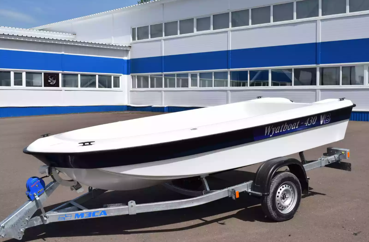 Стеклопластиковая лодка Wyatboat 430 тримаран в Мытищах