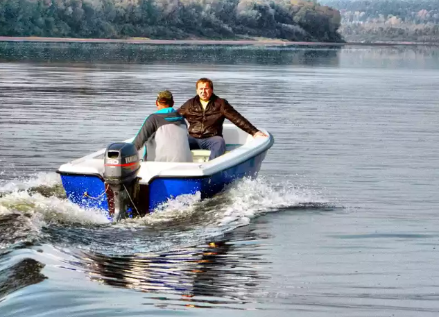 Стеклопластиковая лодка Wyatboat 430 тримаран в Мытищах