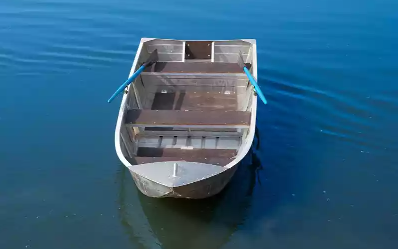 Алюминиевая лодка Вятка-Профи 37 в Мытищах