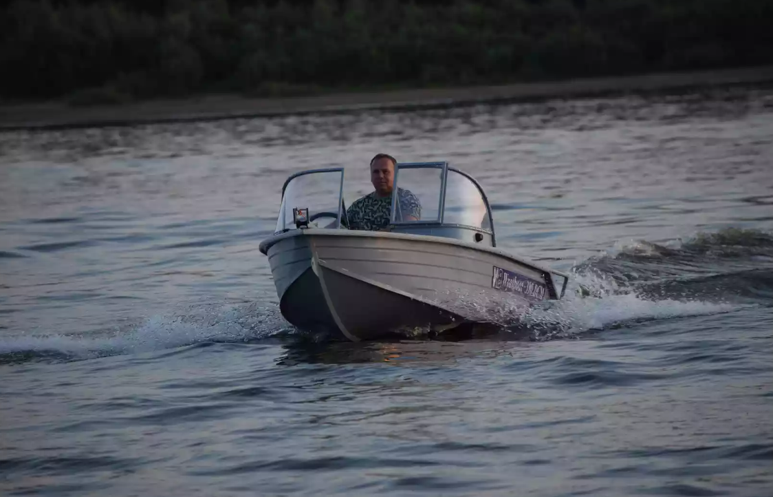 Алюминиевая лодка Wyatboat-390 DCM в Мытищах