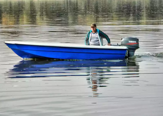 Стеклопластиковая лодка Wyatboat 430 тримаран в Мытищах