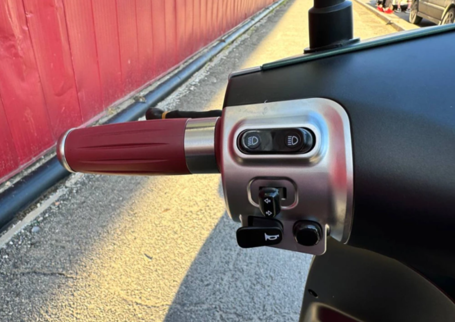 Скутер PROMAX Miami 240 (49) в Мытищах