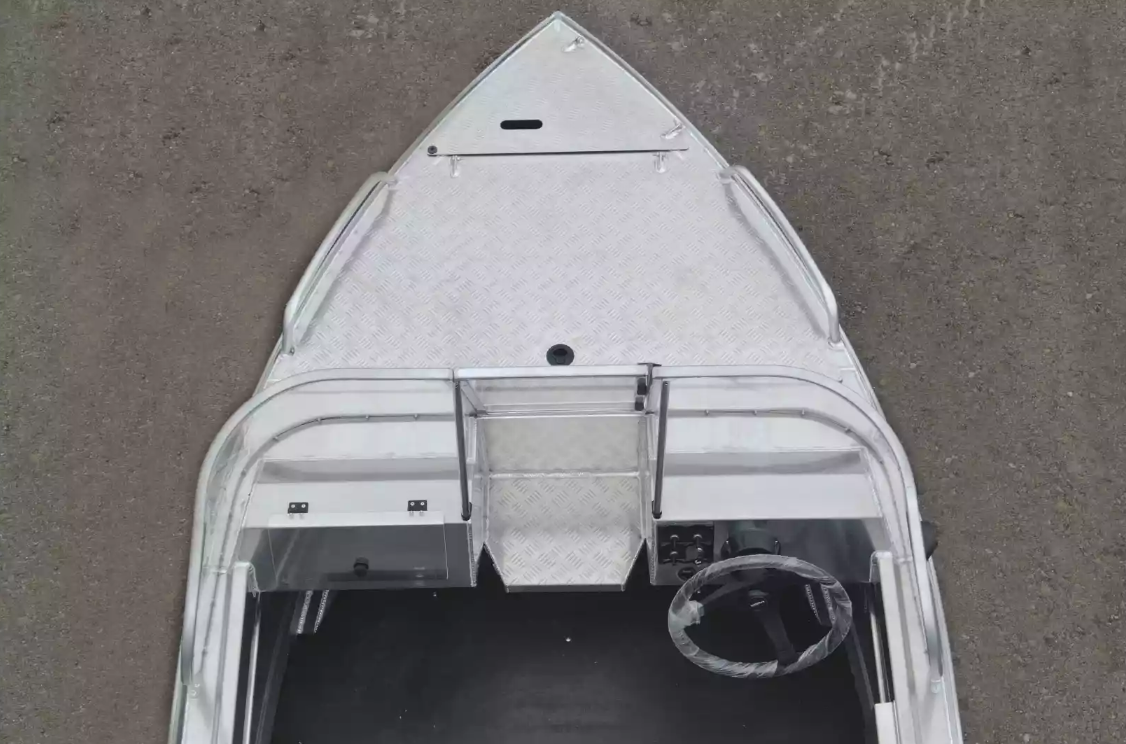 Алюминиевая лодка  Neman-400 PRO в Мытищах