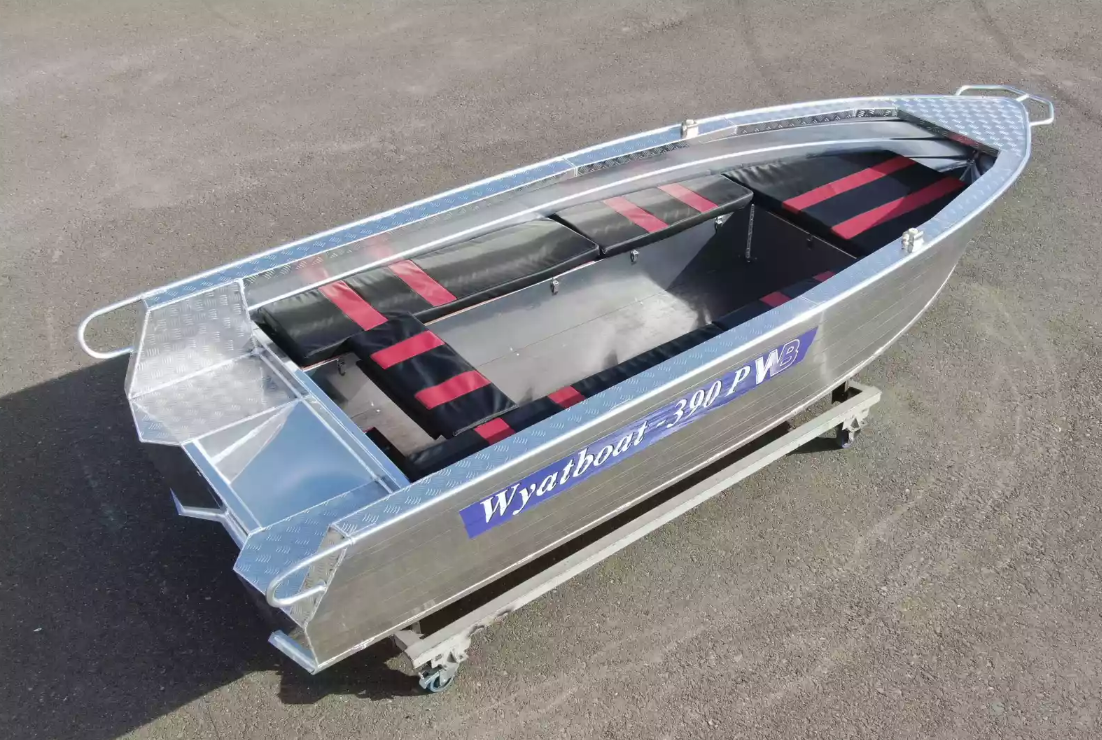 Алюминиевая лодка Wyatboat-390РМ увеличенный борт в Мытищах