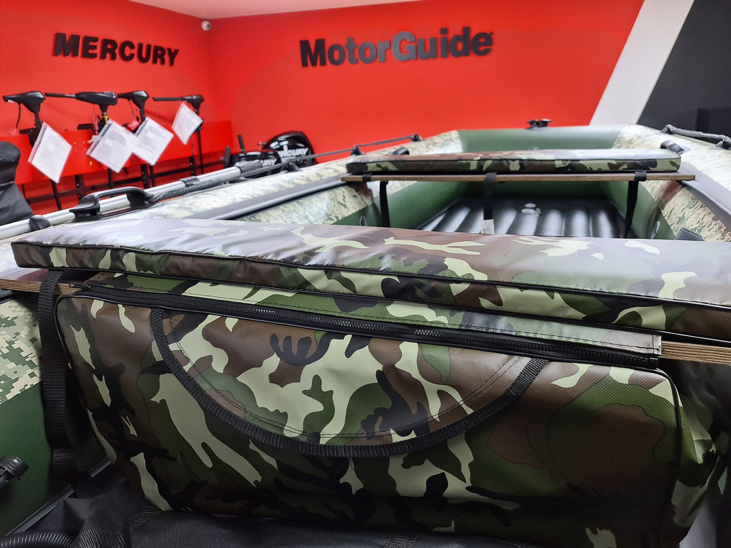 КОМПЛЕКТ МЯГКИХ НАКЛАДОК С СУМКОЙ ДЛЯ ЛОДОК 105Х20 КАМУФЛЯЖ в Мытищах