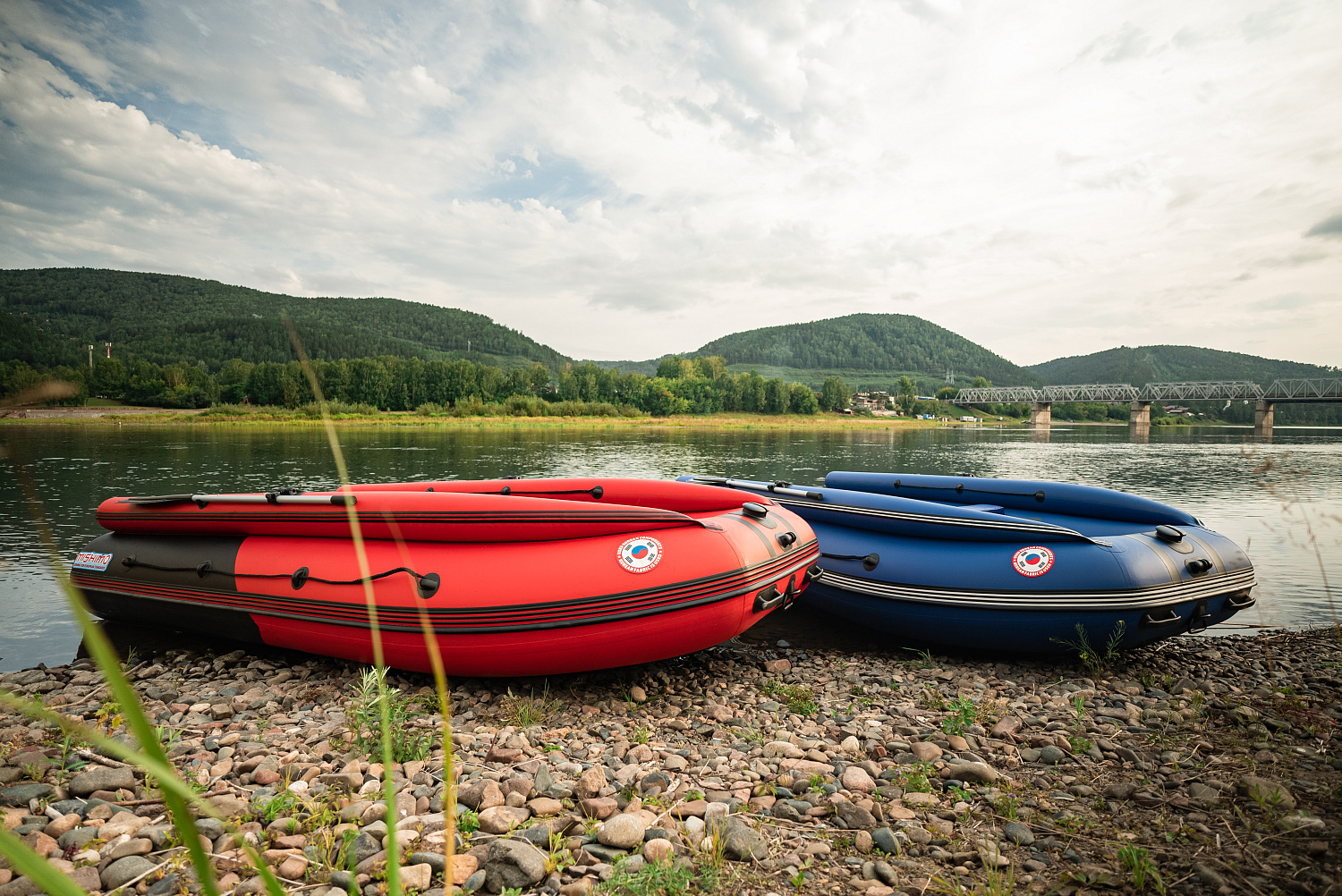 Лодка MISHIMO RIVER FJET PRO 430  под водомет в Мытищах