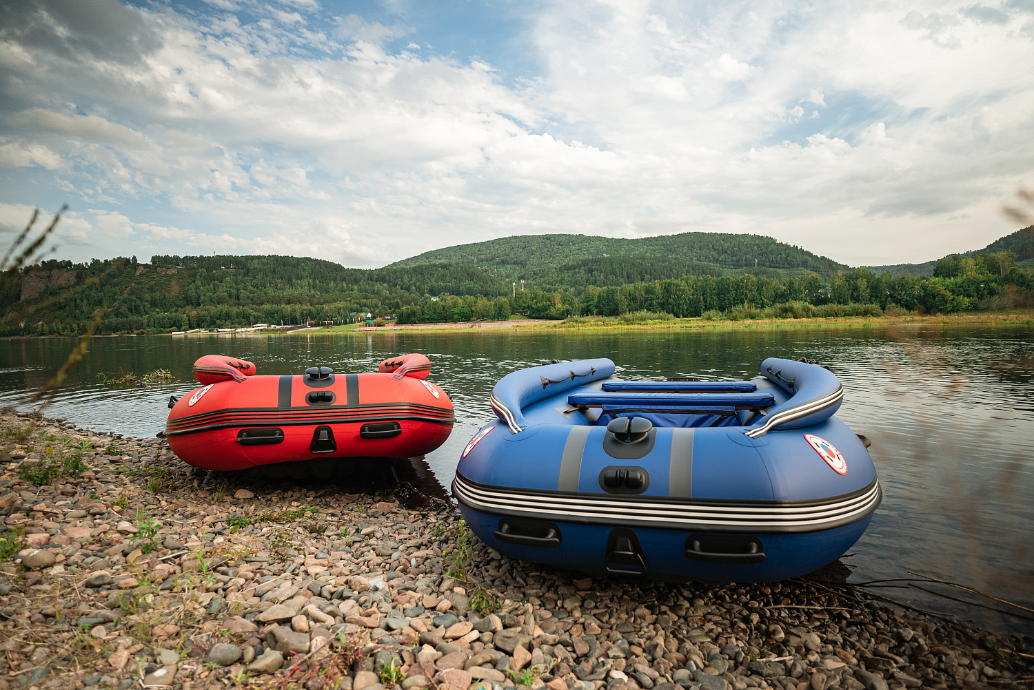 Лодка MISHIMO RIVER FJET PRO 430  под водомет в Мытищах