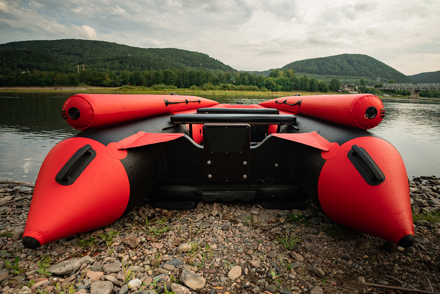 Лодка MISHIMO RIVER FJET PRO 430  под водомет в Мытищах