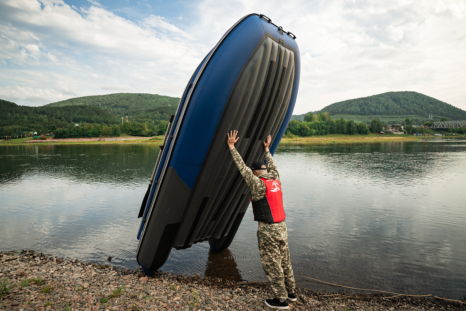 Лодка MISHIMO RIVER FJET PRO 430  под водомет в Мытищах