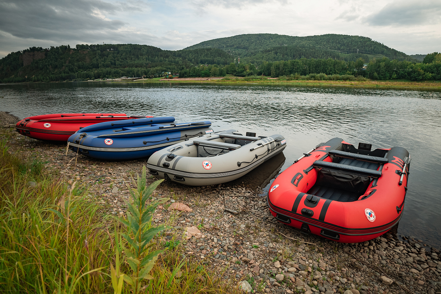 Лодка MISHIMO RIVER FJET PRO 430  под водомет в Мытищах