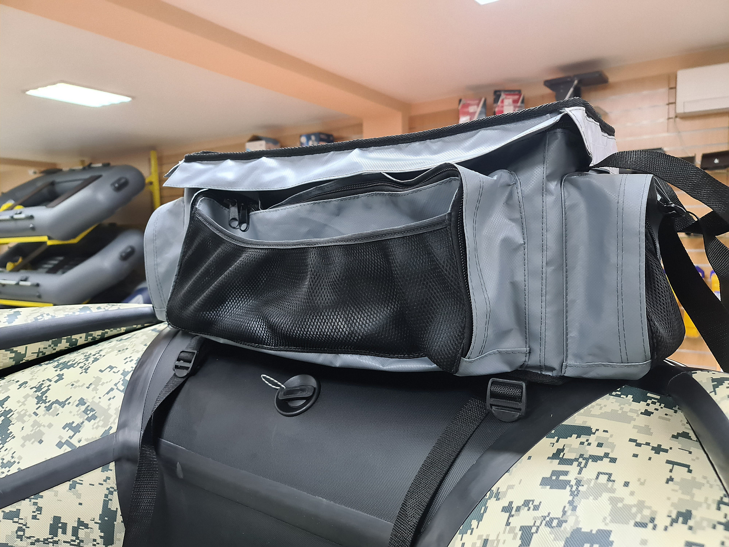 СУМКА ЛЮКС НА БАЛЛОН ДЛЯ ЛОДОК ПВХ 50Х25Х25 СМ в Мытищах