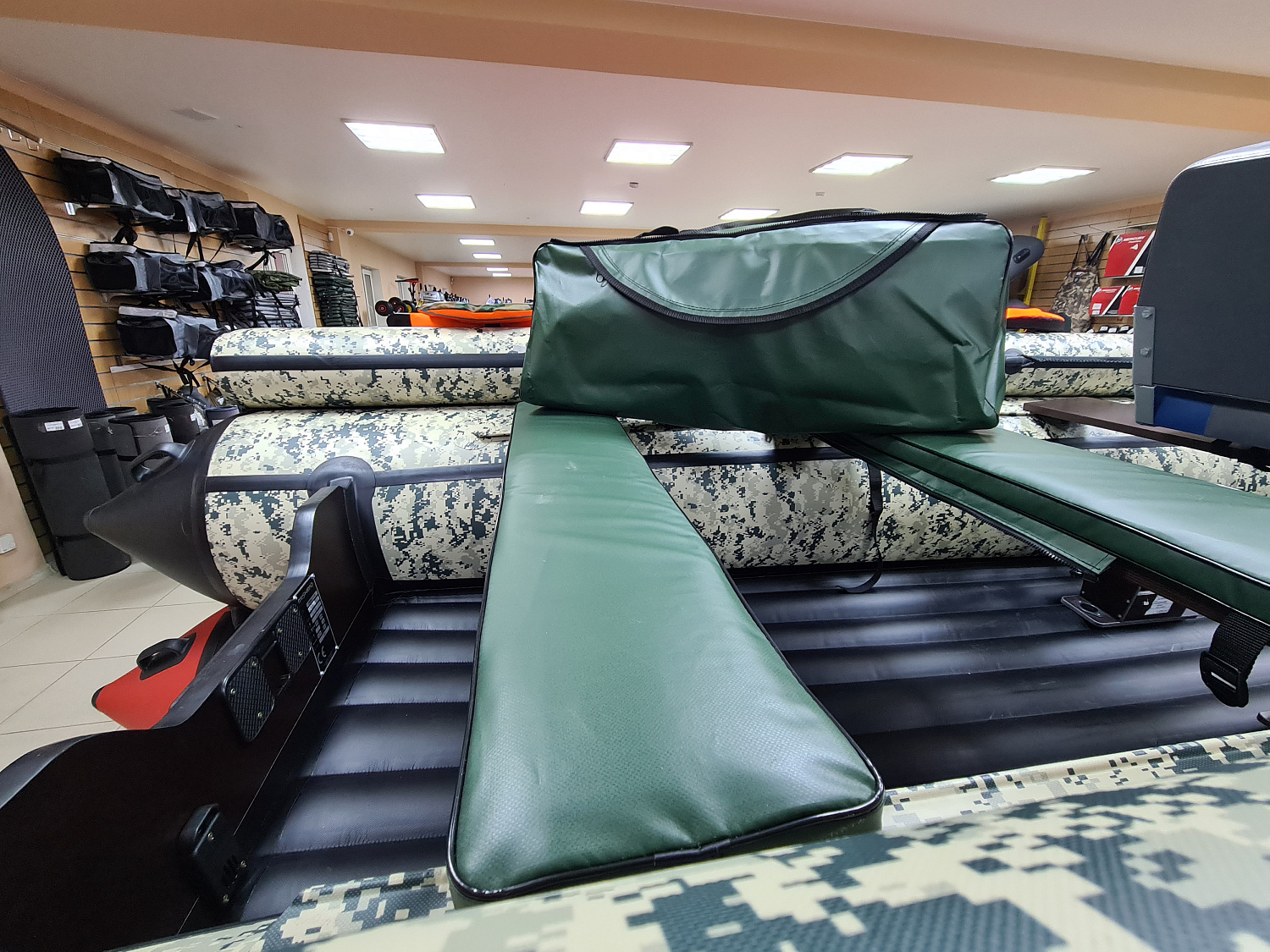 КОМПЛЕКТ МЯГКИХ НАКЛАДОК С СУМКОЙ ДЛЯ ЛОДОК 110Х20 ЗЕЛЕНЫЙ в Мытищах